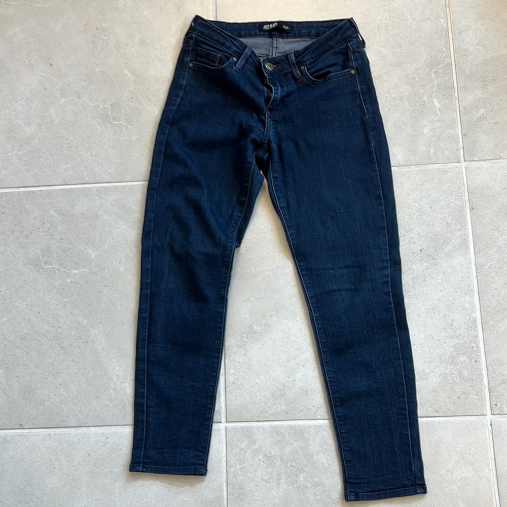 Just black skinny jeans